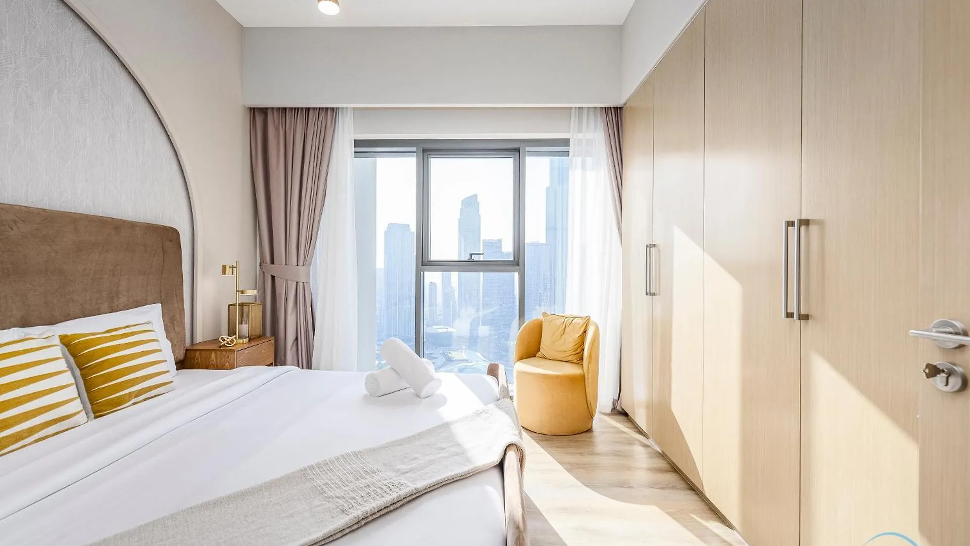 Luxurious 3Br With Burj Khalifa View, Downtown Dubai By Deluxe Holiday Homes 0*,