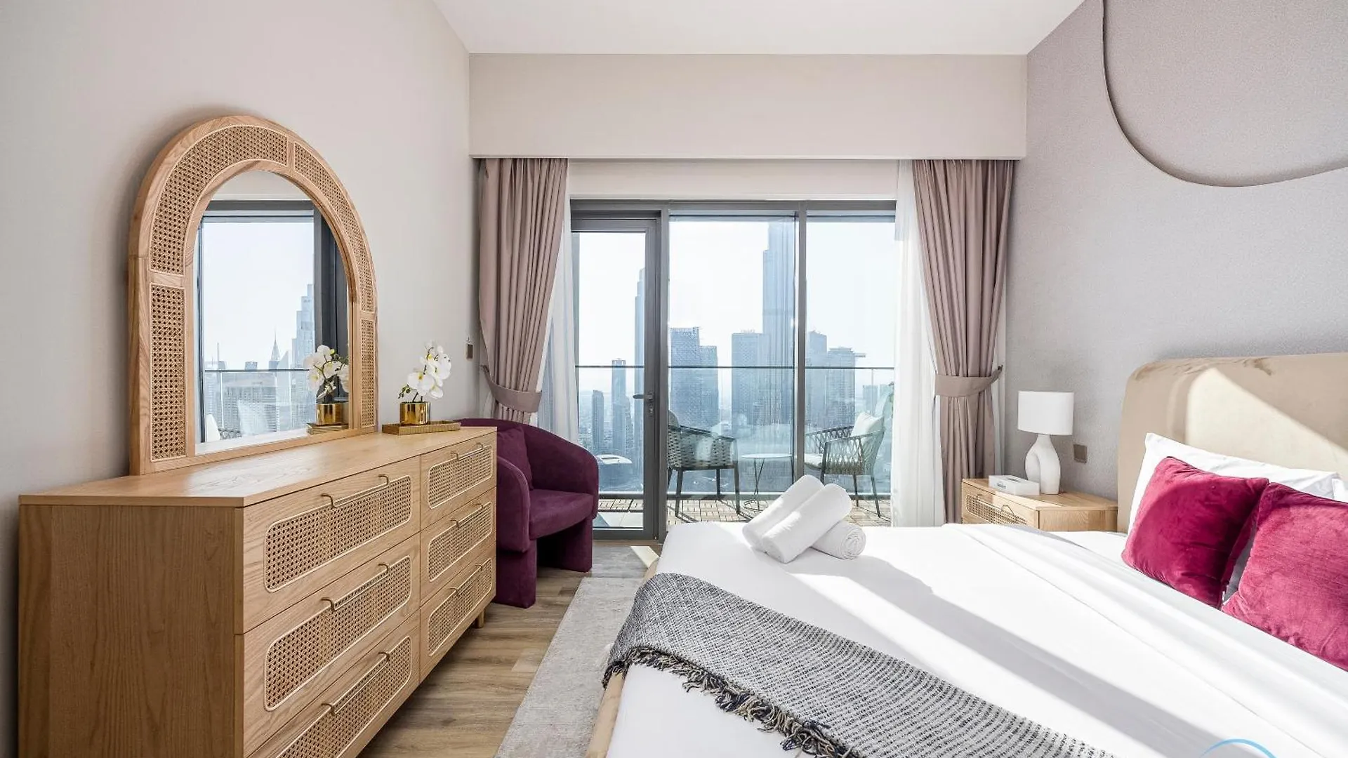 Apartment Luxurious 3Br With Burj Khalifa View, Downtown Dubai By Deluxe Holiday Homes